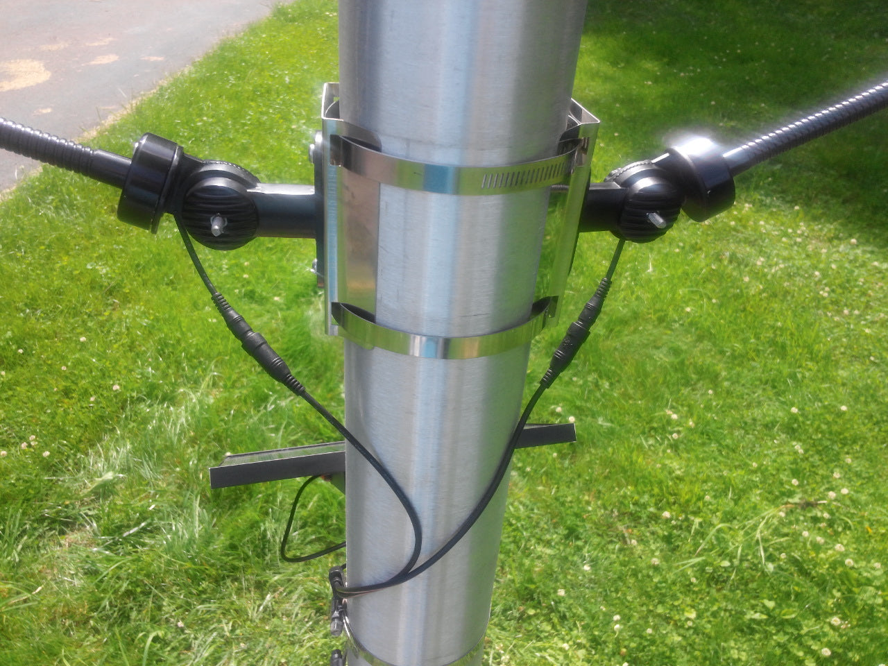 High End Cree Bullhorn Solar Lighting Kit - Fixed