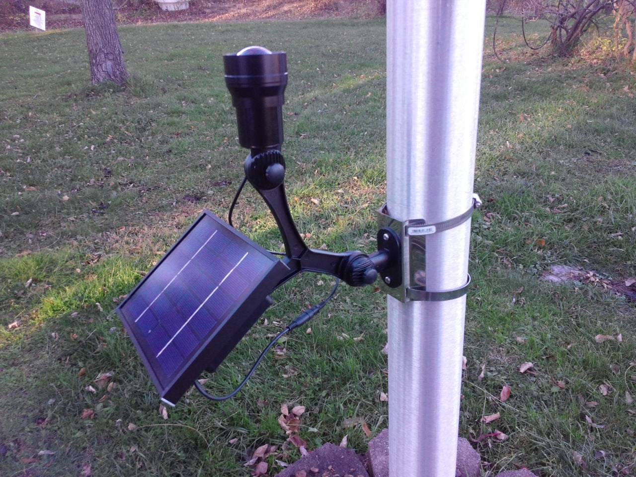 Commercial Solar Flagpole Light Ultra Series Cree - Fixed